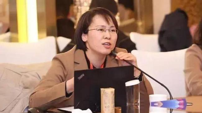 政府债务破100万亿 最该慌的是这三大难题 政府债务破100万亿 最该慌的是这三大难题